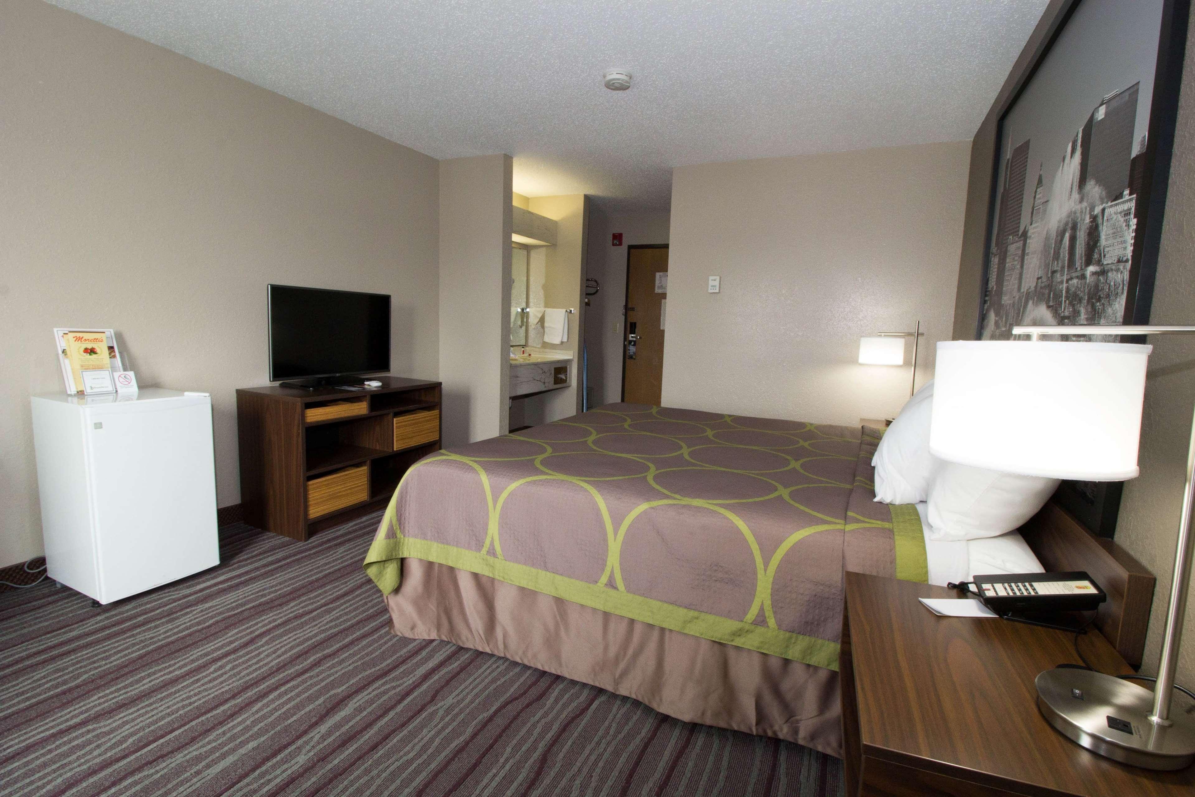 Super 8 By Wyndham Chicago O'Hare Airport Hotel Elk Grove Village Kültér fotó