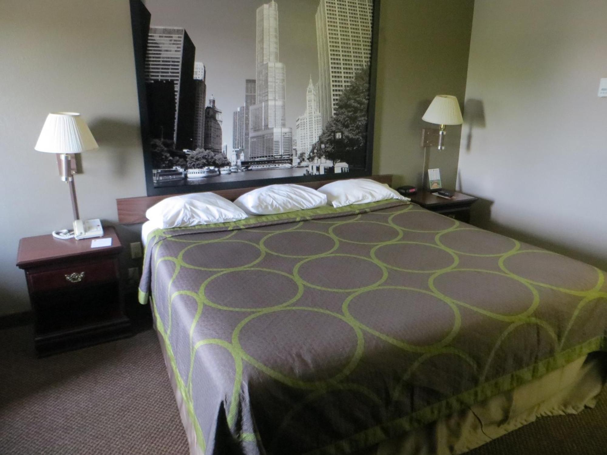 Super 8 By Wyndham Chicago O'Hare Airport Hotel Elk Grove Village Szoba fotó
