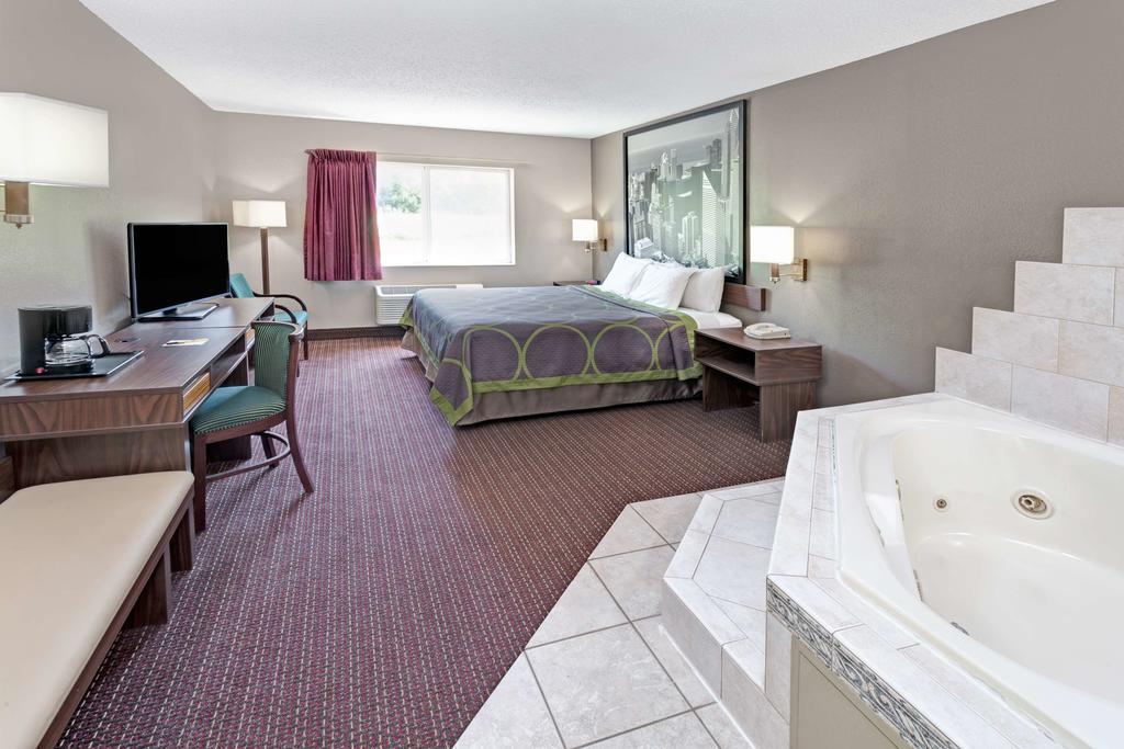 Super 8 By Wyndham Chicago O'Hare Airport Hotel Elk Grove Village Kültér fotó
