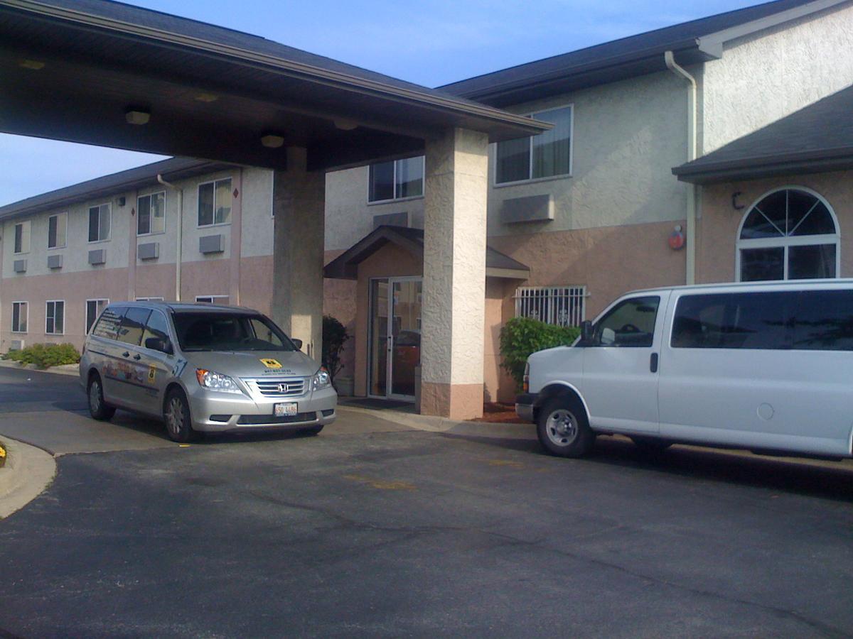 Super 8 By Wyndham Chicago O'Hare Airport Hotel Elk Grove Village Kültér fotó
