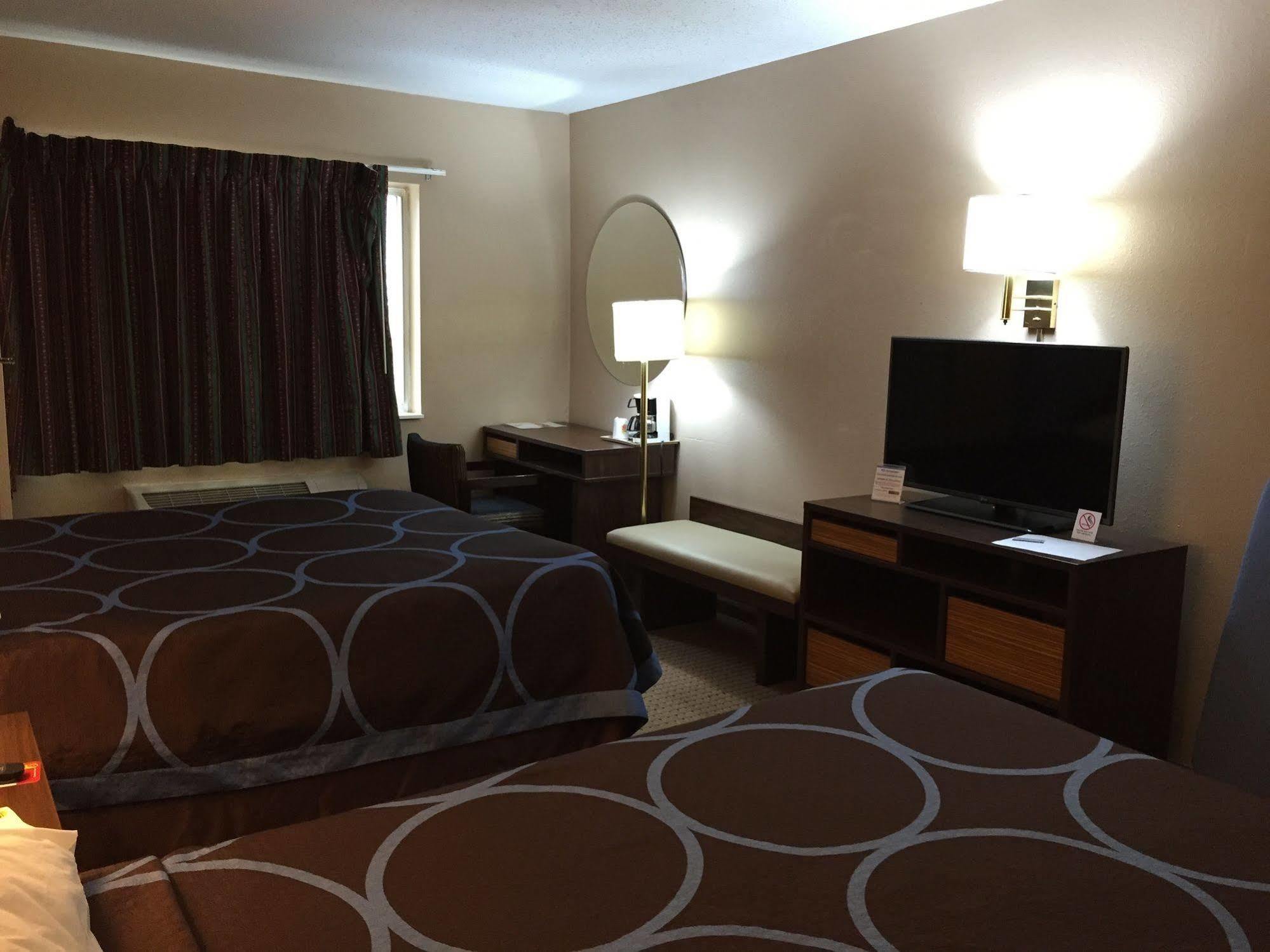 Super 8 By Wyndham Chicago O'Hare Airport Hotel Elk Grove Village Kültér fotó